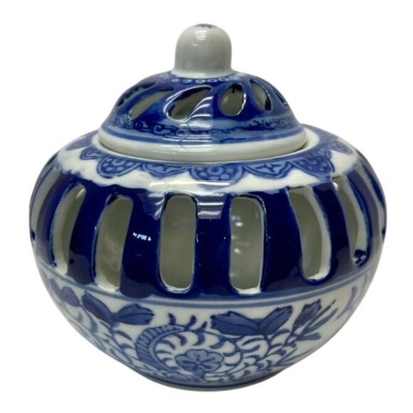Vintage Blue White Porcelain Pierced Jar with Lid Chinoiserie Floral Motif - Picture 1 of 6